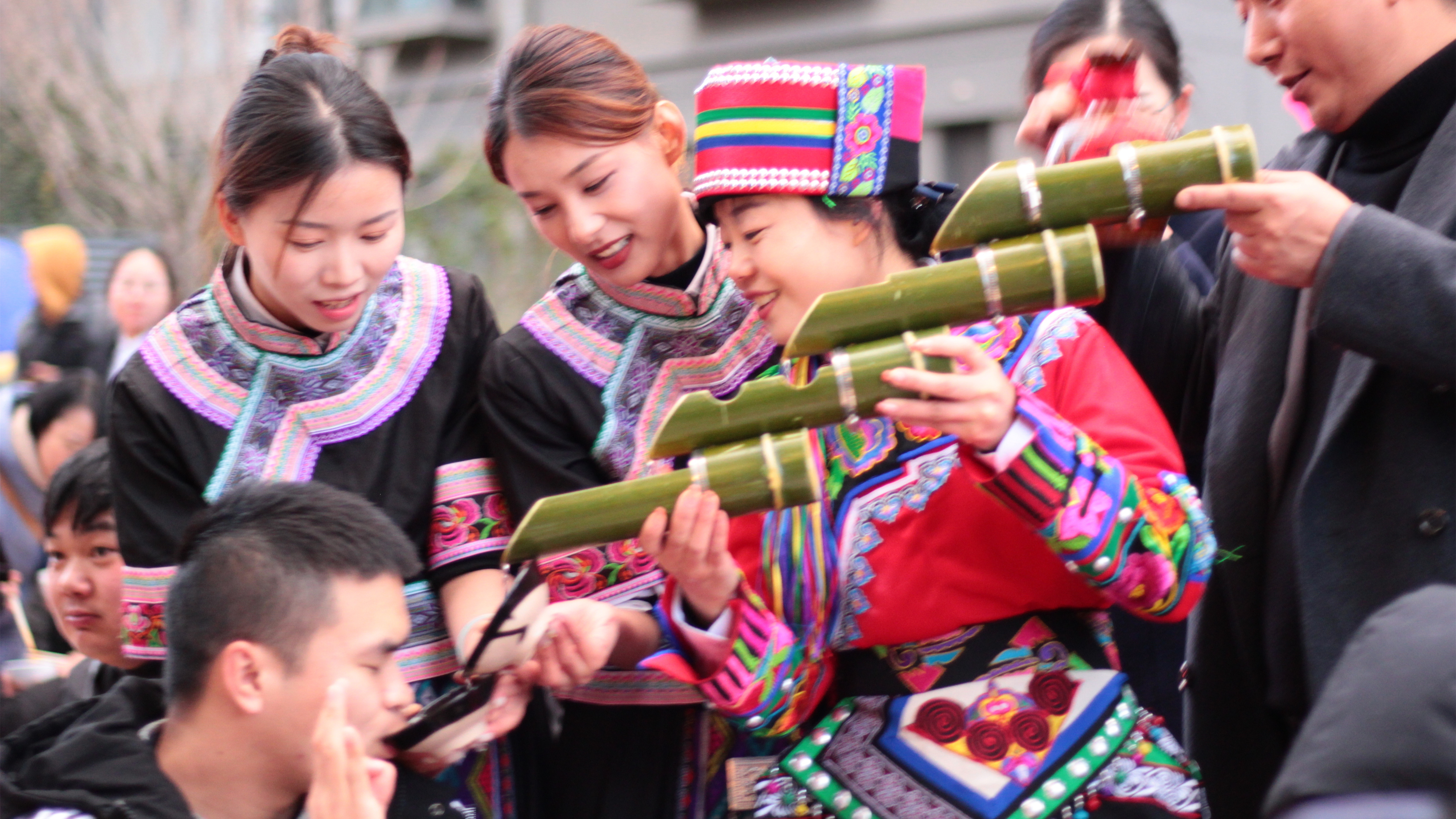 云南长桌宴 (6).JPG